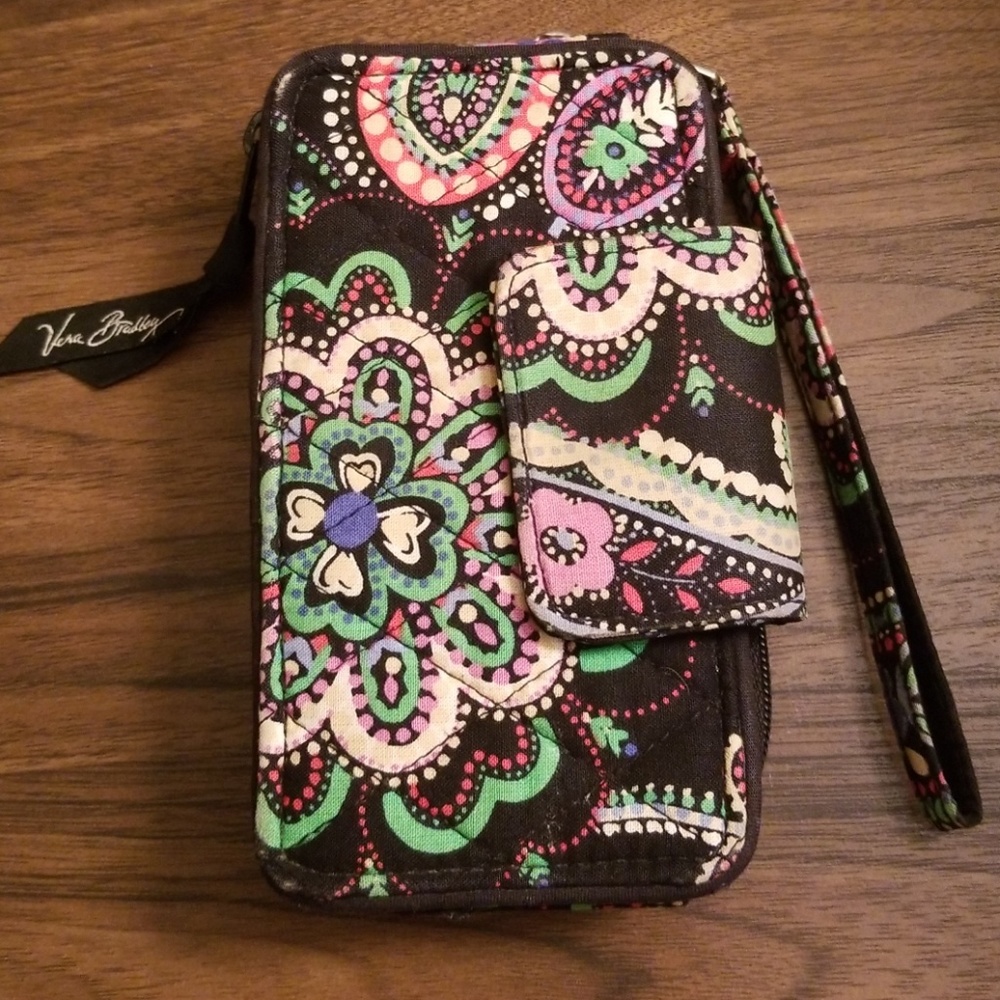 Vera Bradley Smartphone Wristlet